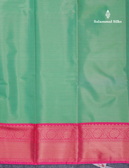 Beautiful Green Vaira Oosi Semi Silk Saree With Contrast Pink Border