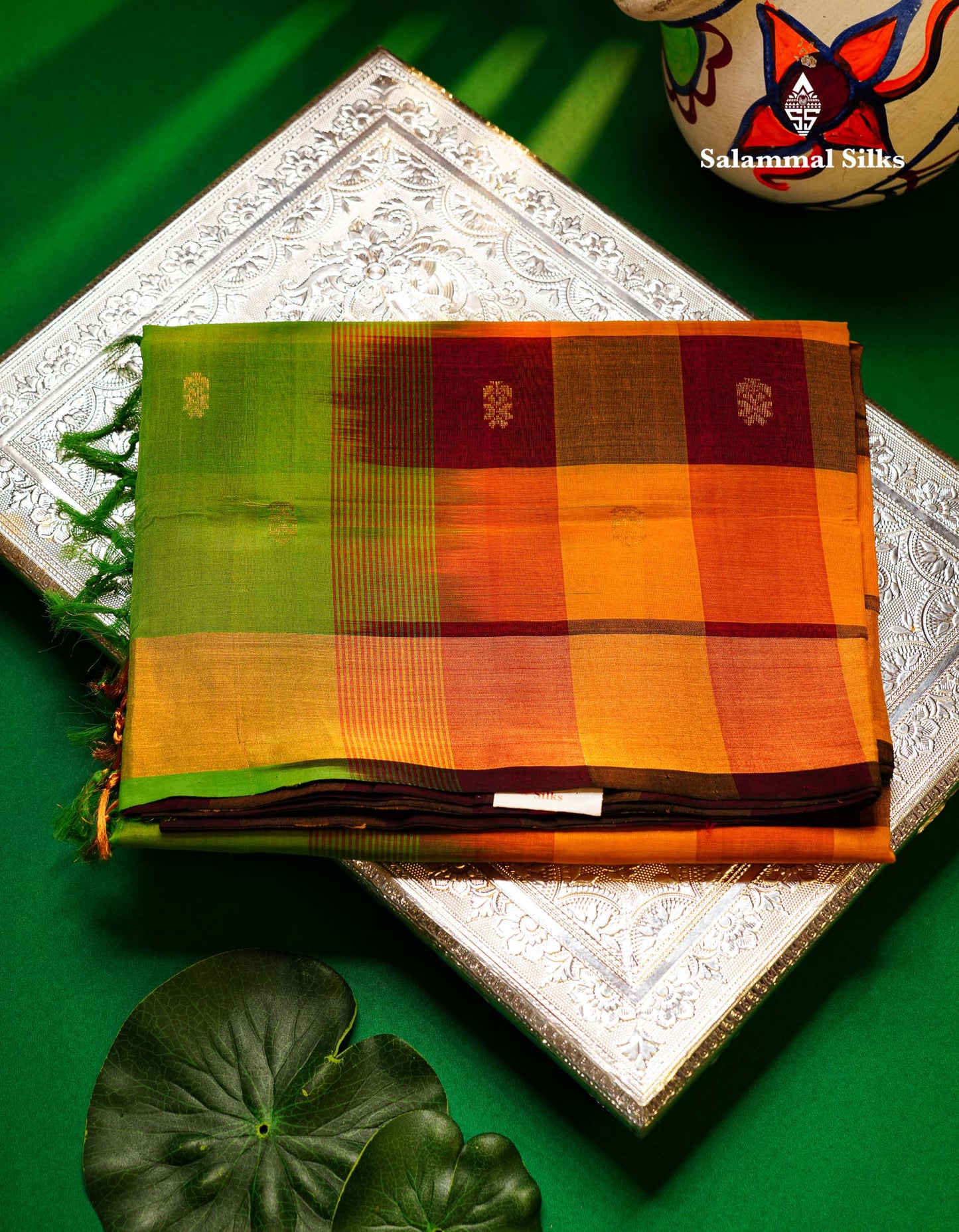Beautiful Paalum Pazham Checks Handloom Pure Silk Cotton Saree With Contrast Parrot Green Blouse