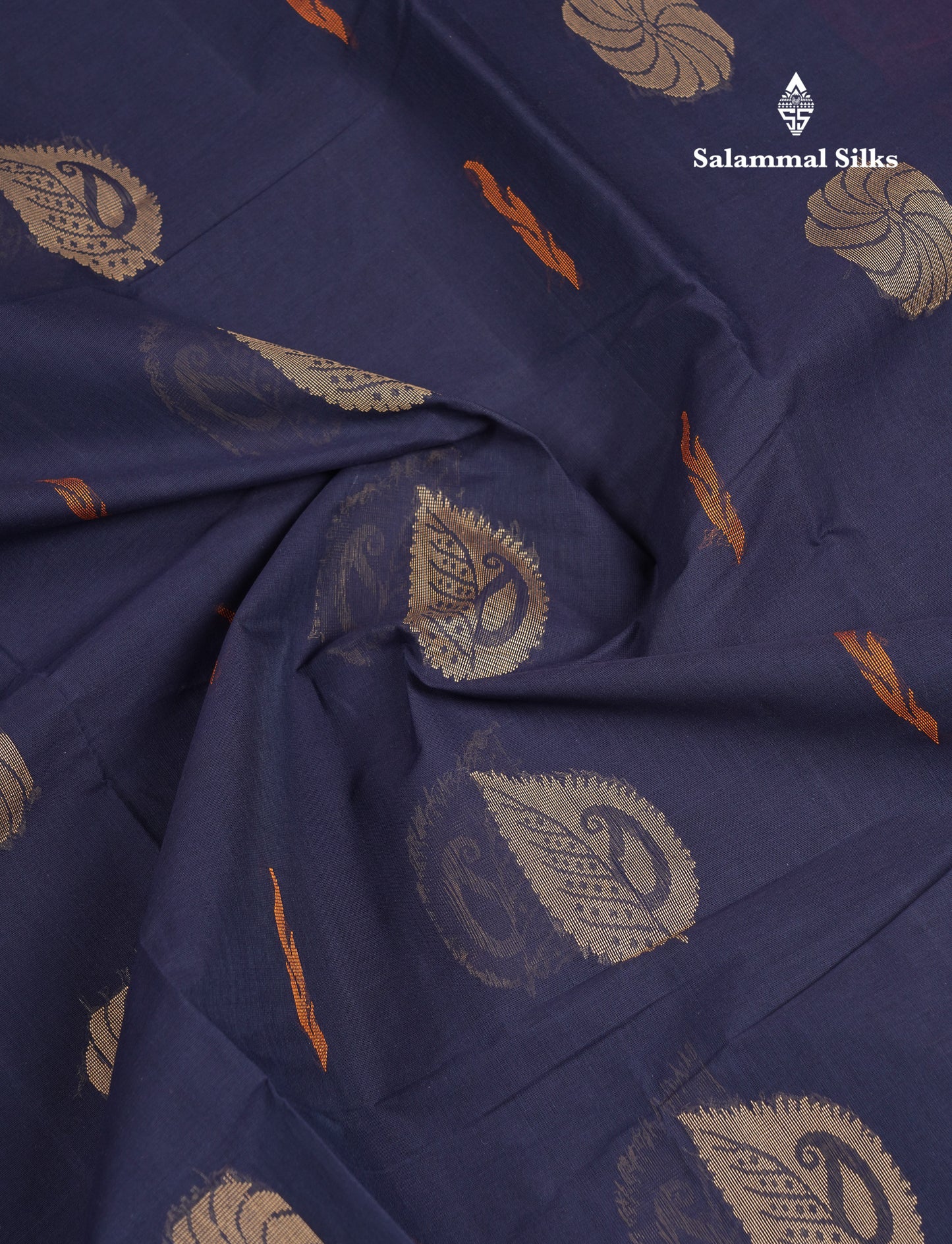 Beautiful Navy Blue Thread Work Butta Handloom Pure Cotton Saree With Contrast Maroon Blouse
