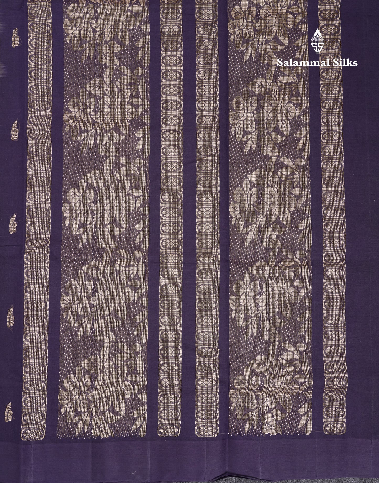 Beautiful Blueish Grey Thread Work Butta Handloom Pure Cotton Saree With Contrast Navy Blue Blouse