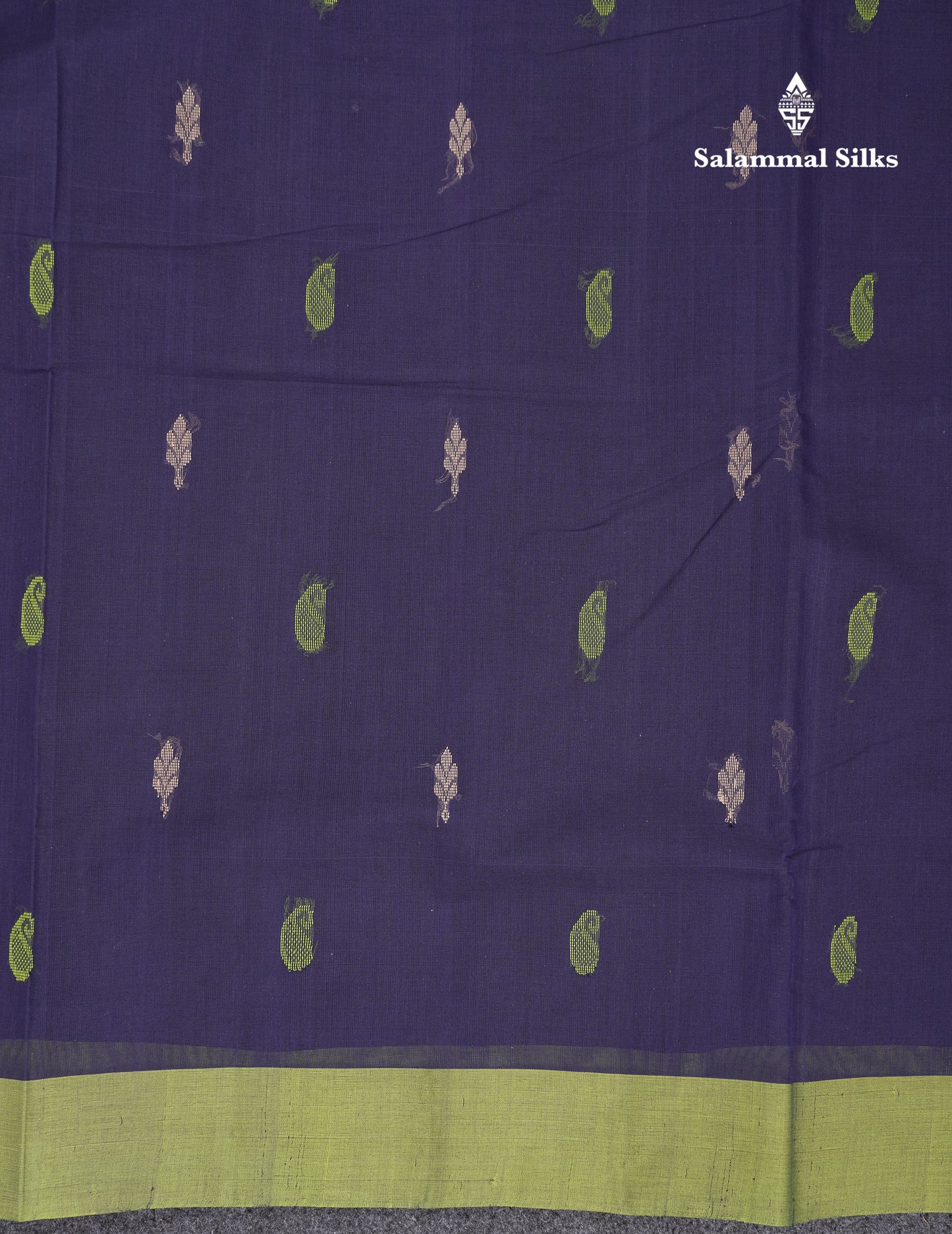 Beautiful Navy Blue Thread Work Butta Handloom Pure Cotton Saree With Contrast Parrot Green Blouse
