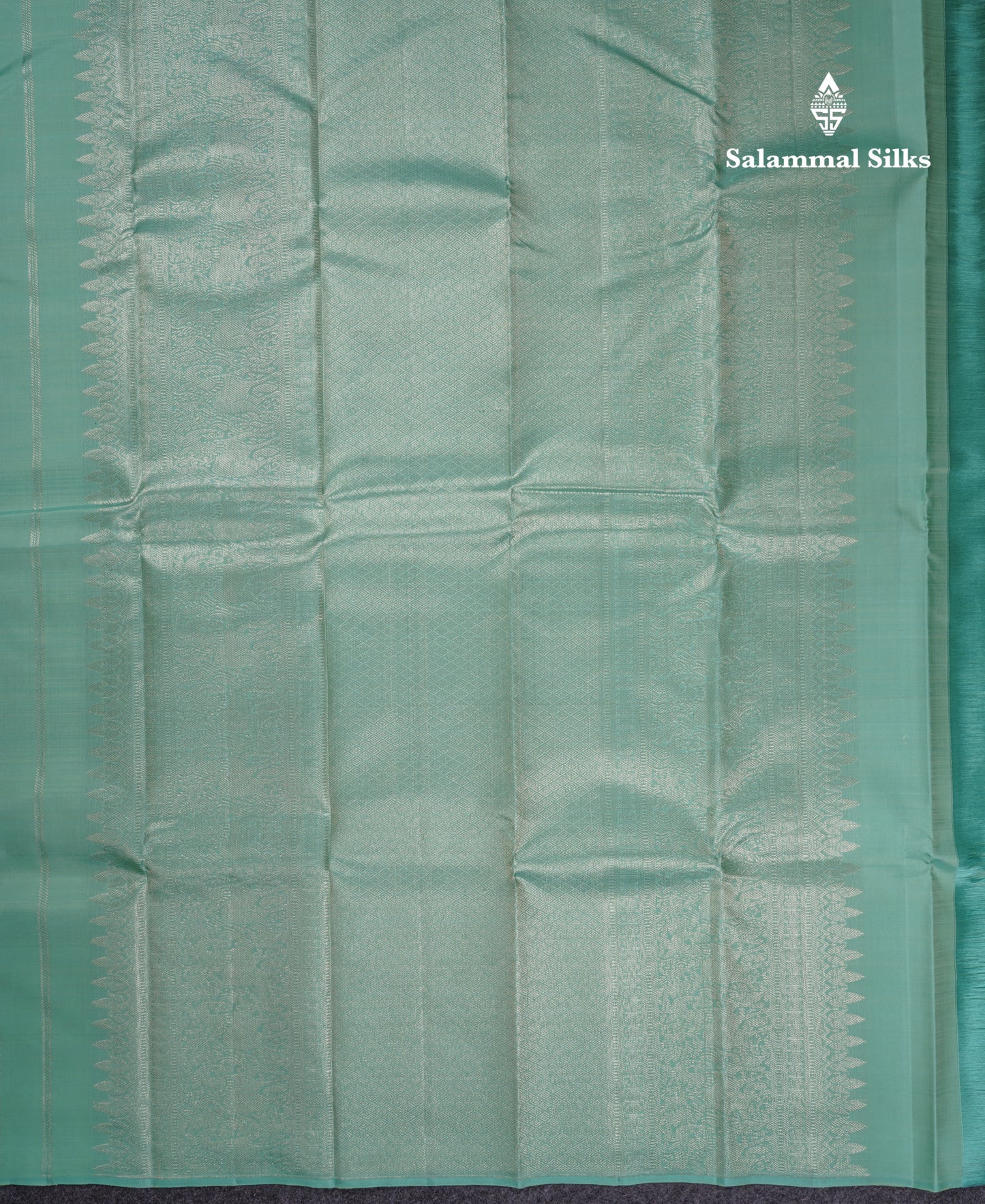 Beautiful Rexona Green Fancy Pure Kanjivaram Silk Saree With Blouse