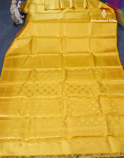 Gold Tissue Bridal Pure Kanjivaram Silk Saree With Traditional Border