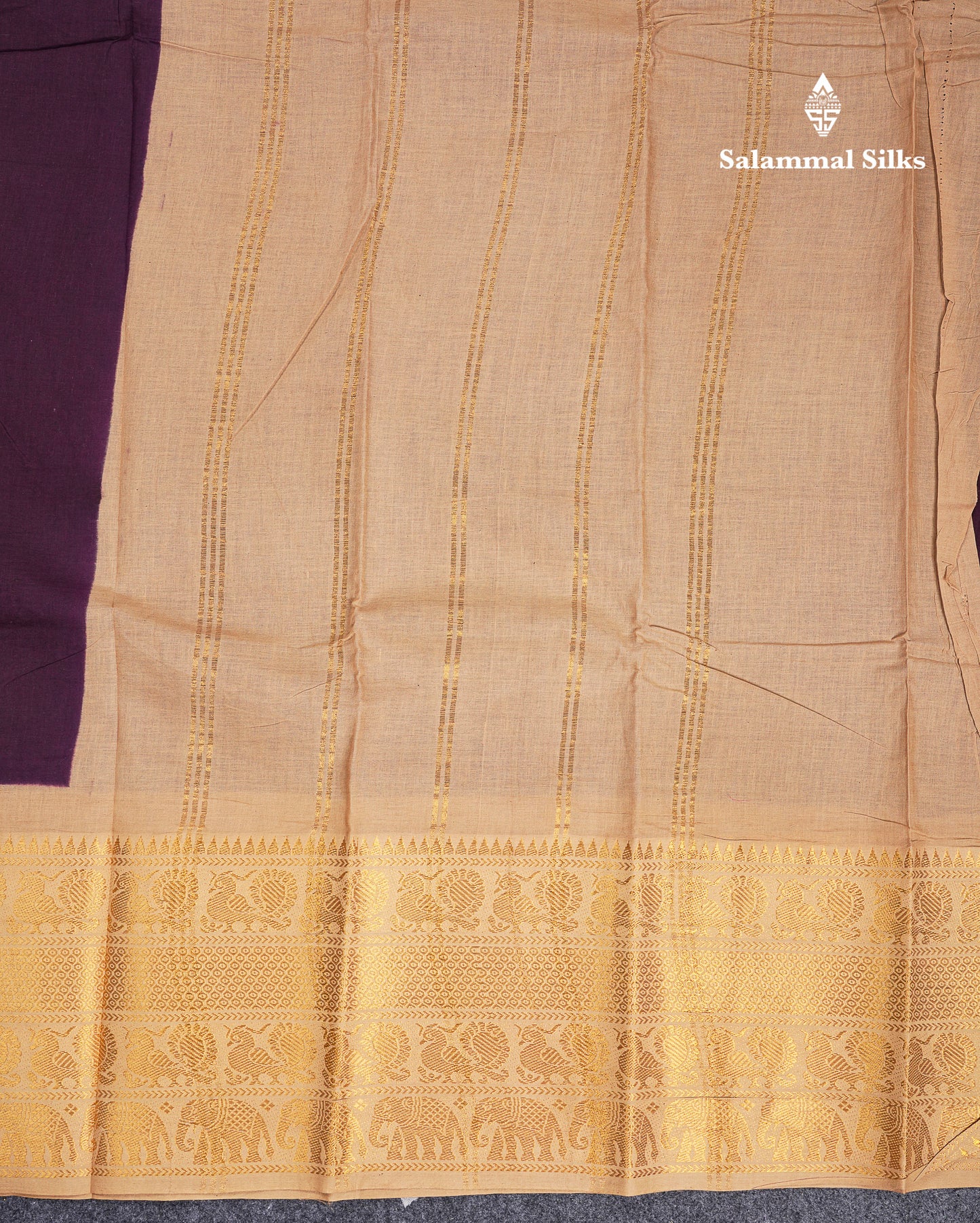 Beautiful Half White Plain Sungudi Cotton Saree With Contrast Bottle Green Traditional Long Border