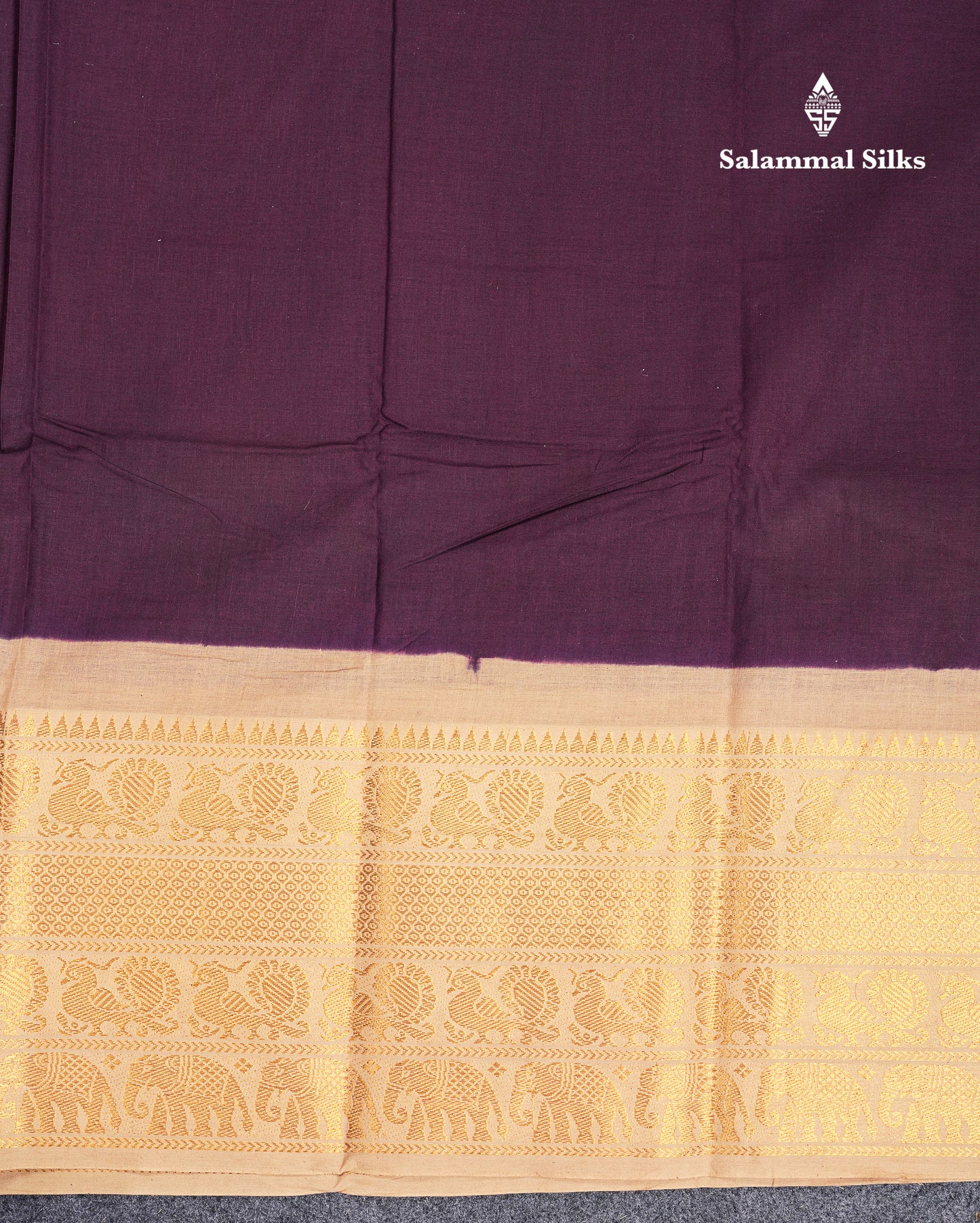 Beautiful Half White Plain Sungudi Cotton Saree With Contrast Bottle Green Traditional Long Border
