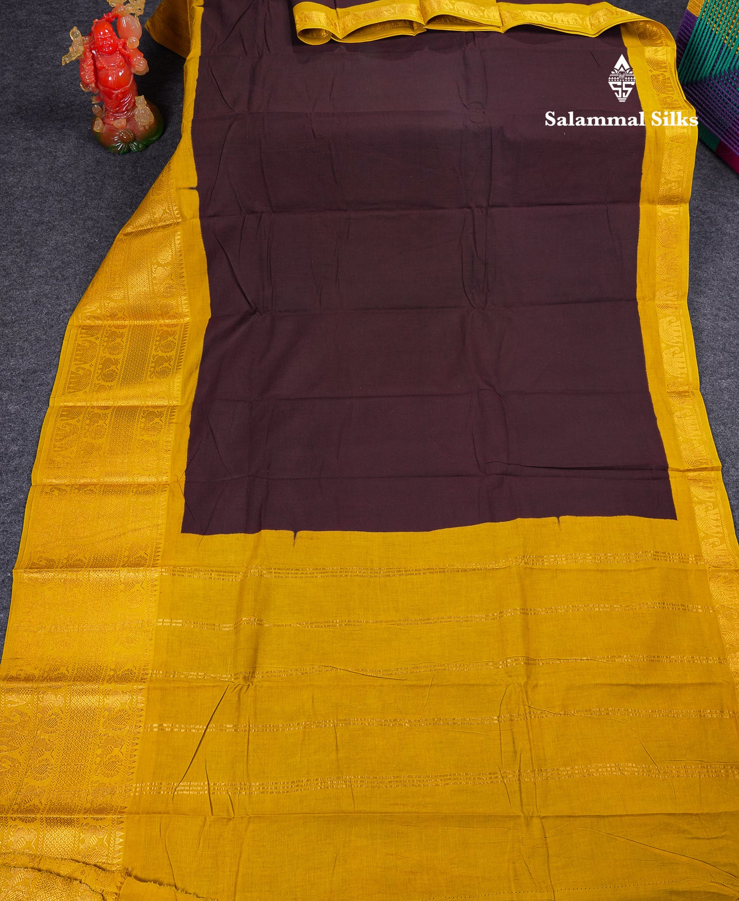 Beautiful Half White Plain Sungudi Cotton Saree With Contrast Bottle Green Traditional Long Border