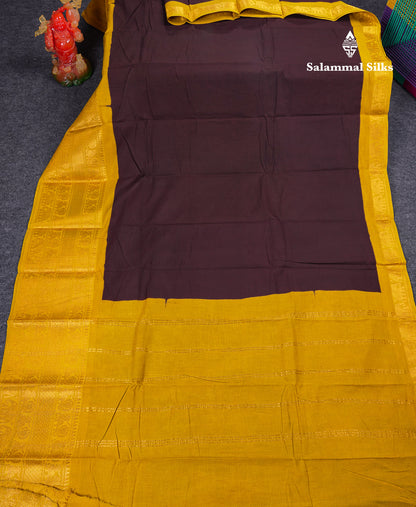 Beautiful Half White Plain Sungudi Cotton Saree With Contrast Bottle Green Traditional Long Border