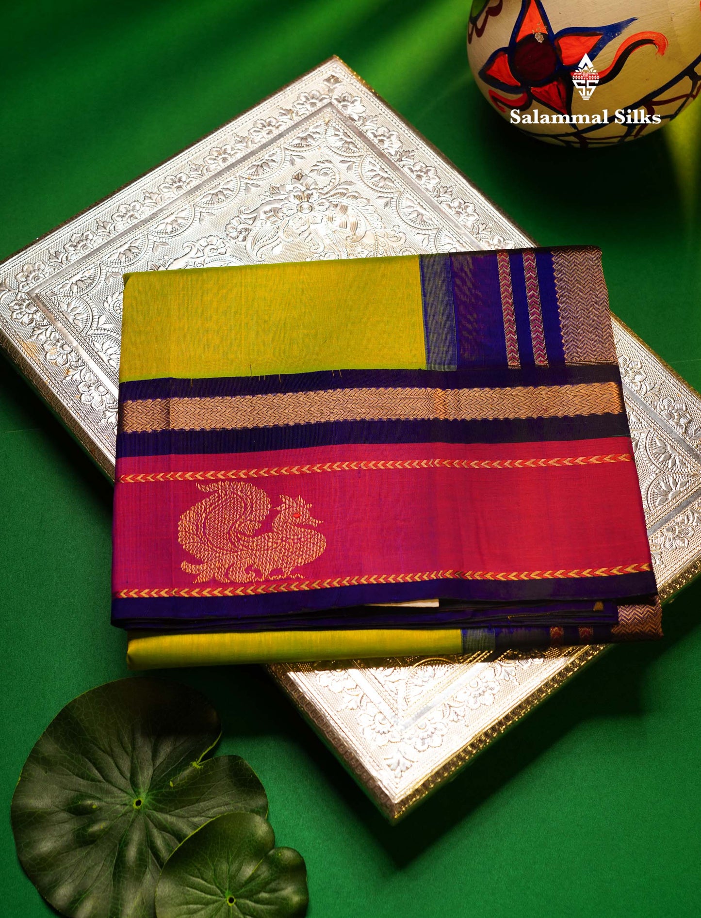 Beautiful Dual Tone Mathulir Green Pure Silk Cotton Saree With Contrast Pink Traditional Menakari Work Border