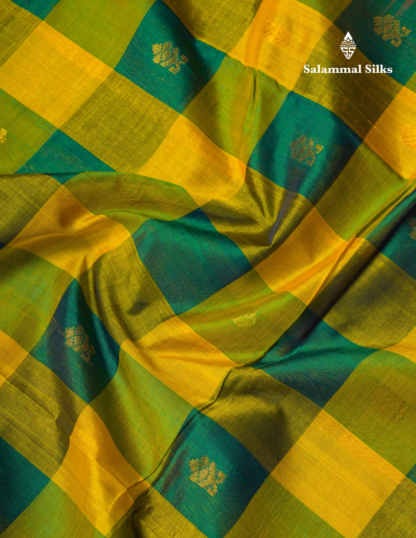 Beautiful Paalum Pazham Checks Handloom Pure Silk Cotton Saree With Contrast Pink Blouse