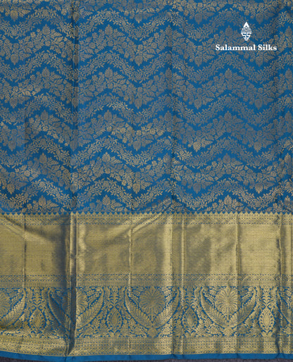 Beautiful Peacock Blue Bridal Pure Kanjivaram Silk Saree With Traditional Evening Morning Border