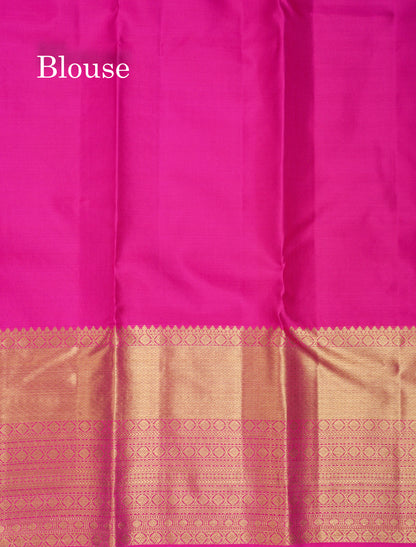 Beautiful Magenta Pink Bridal Pure Kanjivaram Silk Saree With Traditional Evening Morning Border