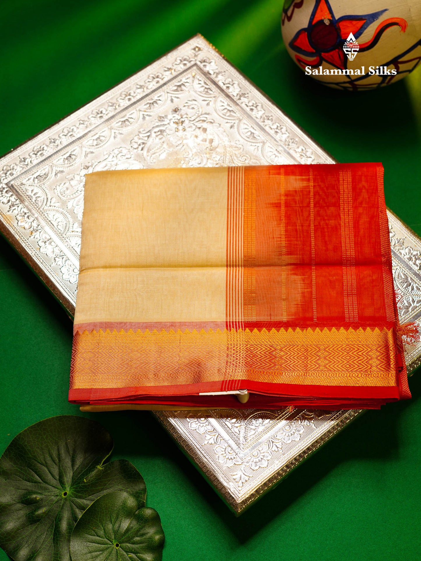 White Plain Pure Silk Cotton Saree With Contrast Chilly Red Traditional Border