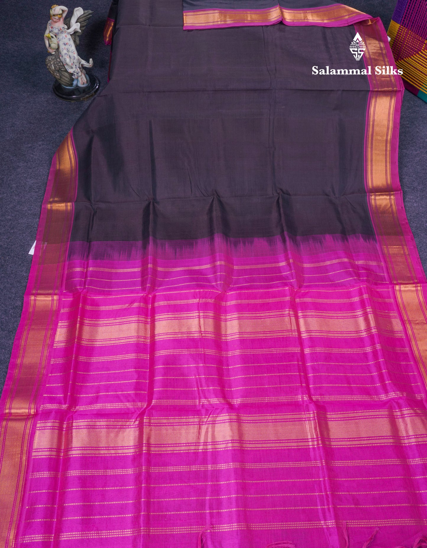 Dark Brown Plain Pure Silk Cotton Saree With Contrast Magenta Pink Blouse
