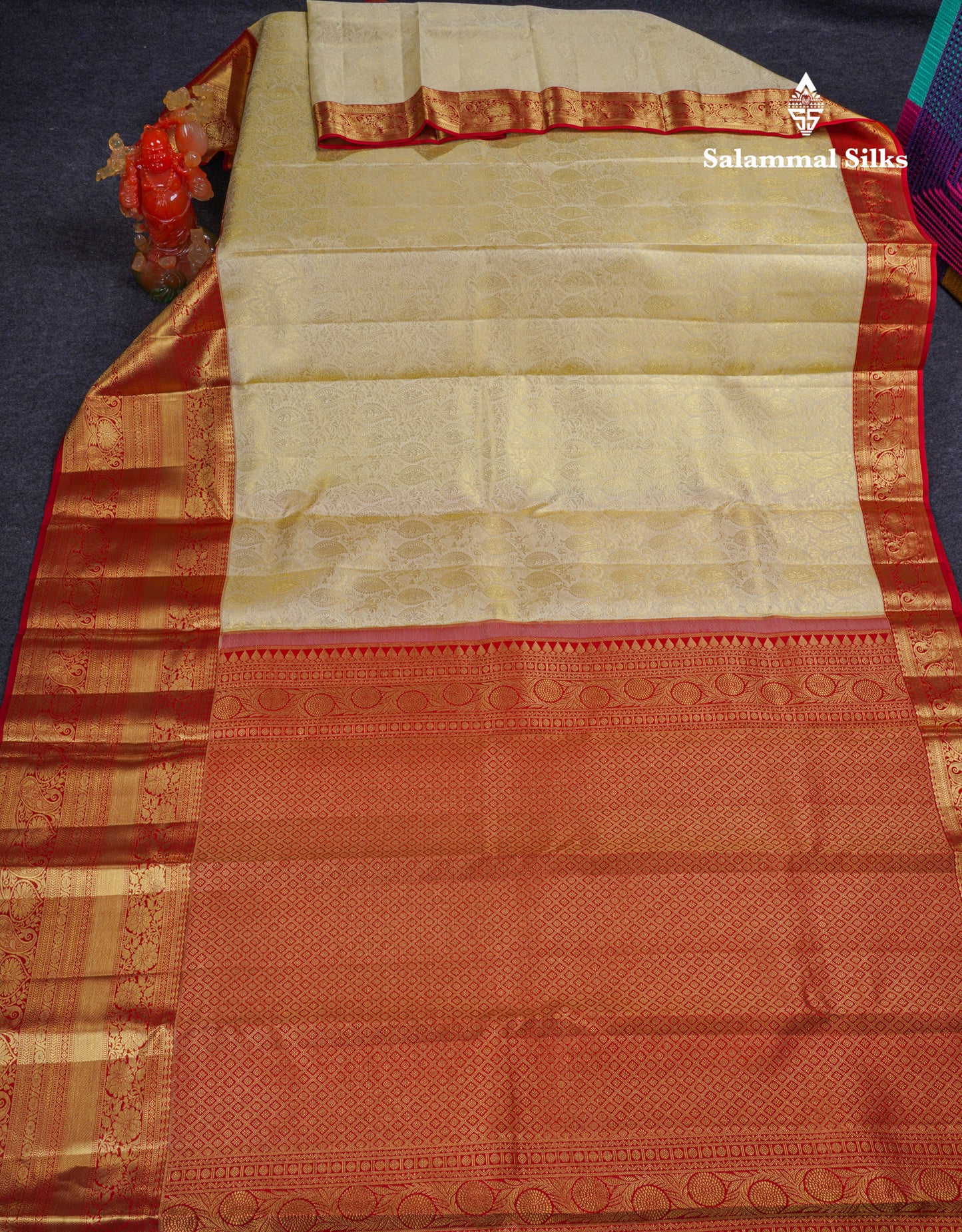 Beautiful Half White Bridal Pure Kanjivaram Silk Saree With Contrast Chilly Red Traditional Border