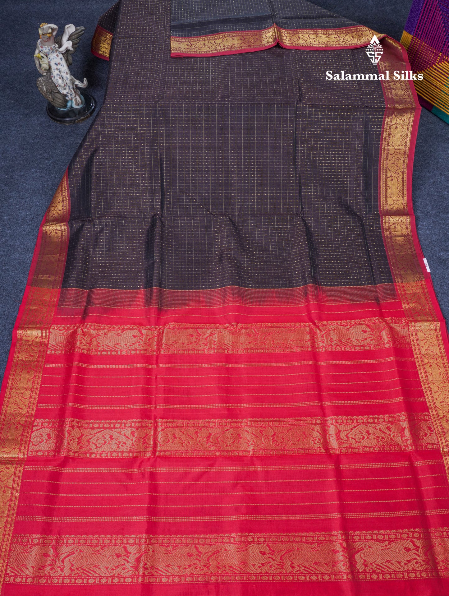 Dark Brown Lakshadeepam Pure Silk Cotton Saree With Contrast Chilly Red Blouse