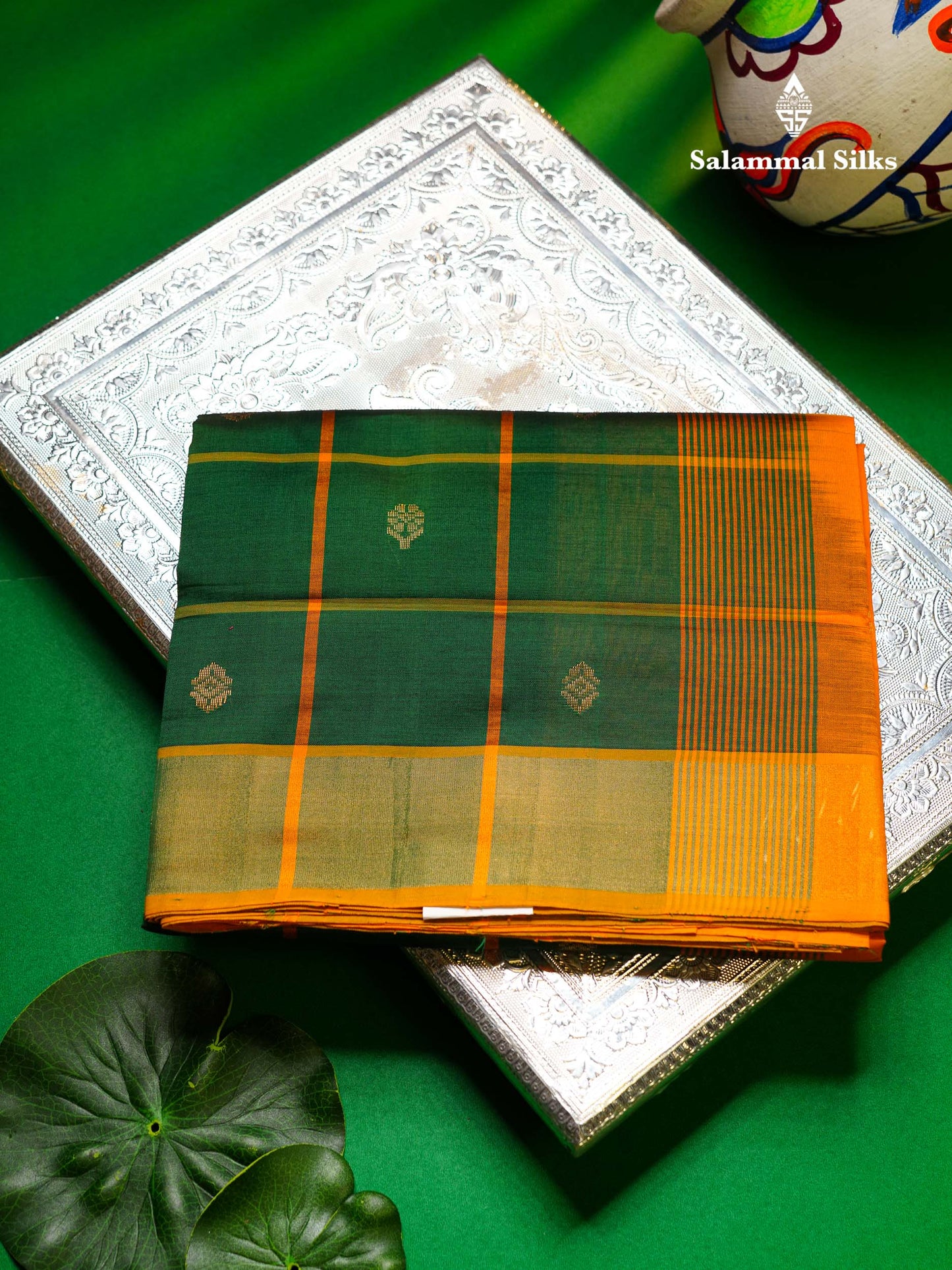 Beautiful Vadamalli Checks Semi Silk Cotton Saree With Contrast Parrot Green Blouse