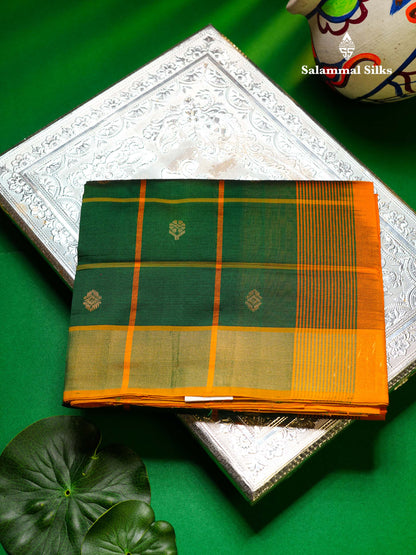 Beautiful Vadamalli Checks Semi Silk Cotton Saree With Contrast Parrot Green Blouse