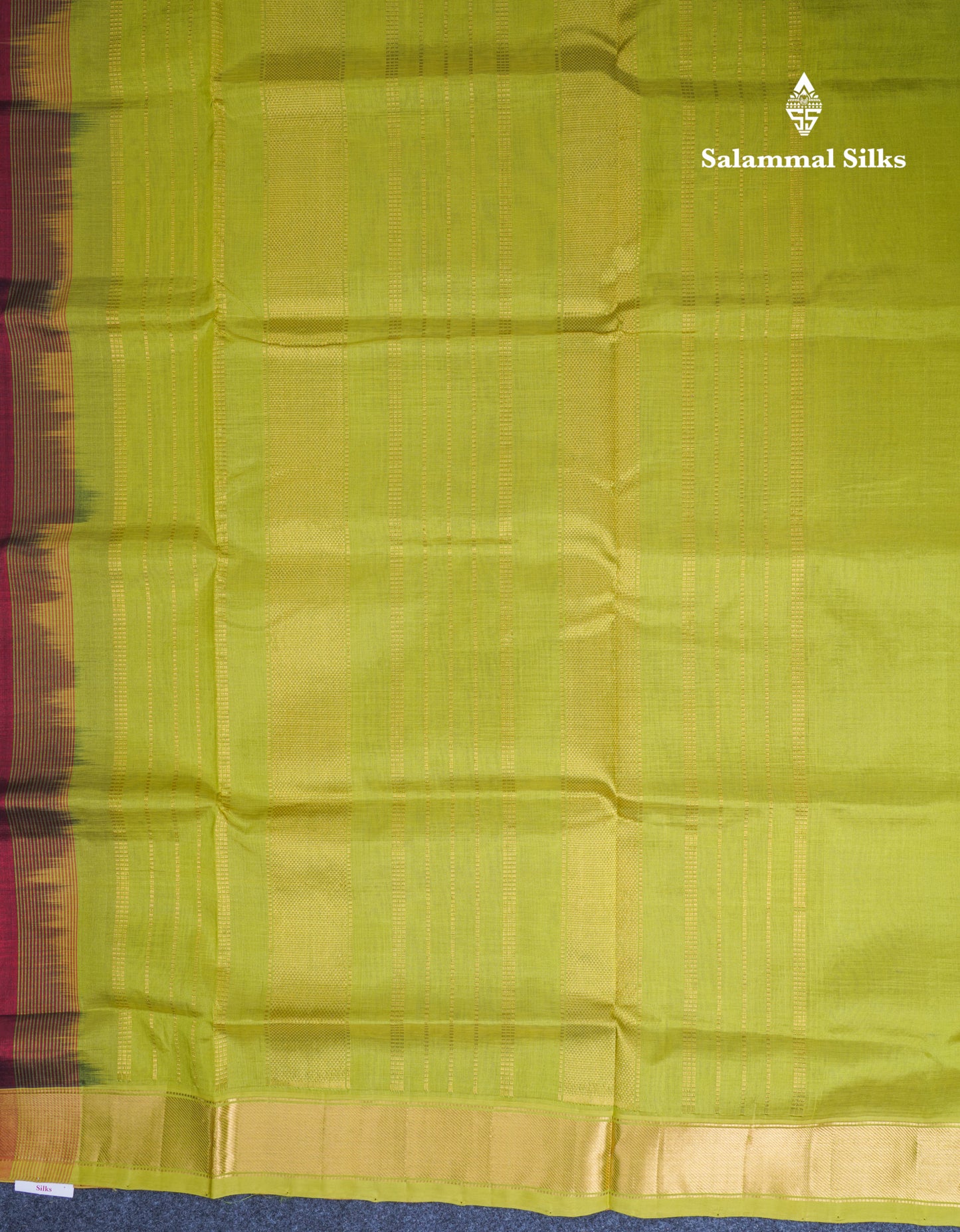 Dark Maroon Plain Pure Silk Cotton Saree With Contrast Parrot Green Blouse