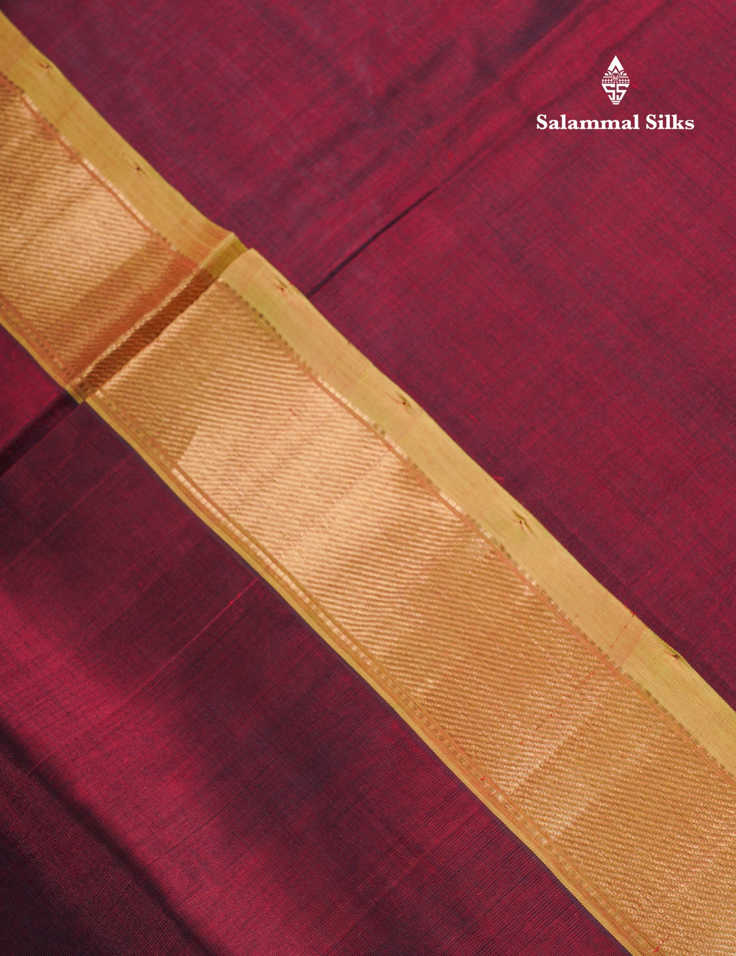Dark Maroon Plain Pure Silk Cotton Saree With Contrast Parrot Green Blouse