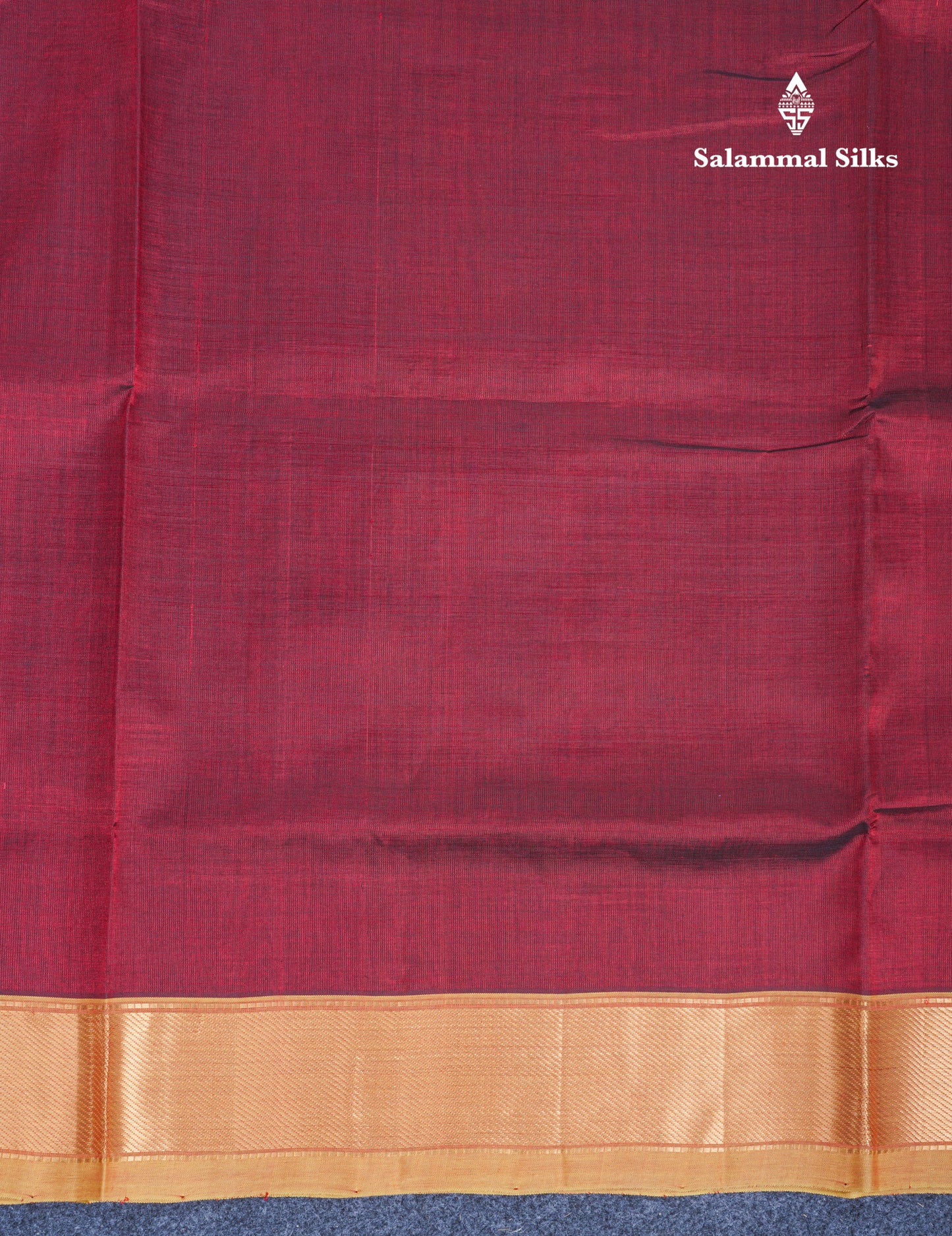 Dark Maroon Plain Pure Silk Cotton Saree With Contrast Parrot Green Blouse