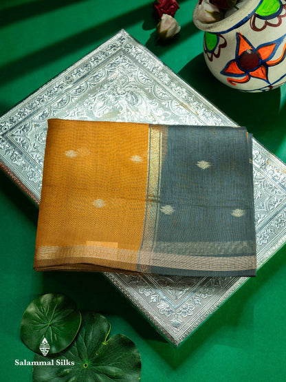 Beautiful Light Chocolate Maheshwar Cotton Saree With Contrast Light Lavender Blouse
