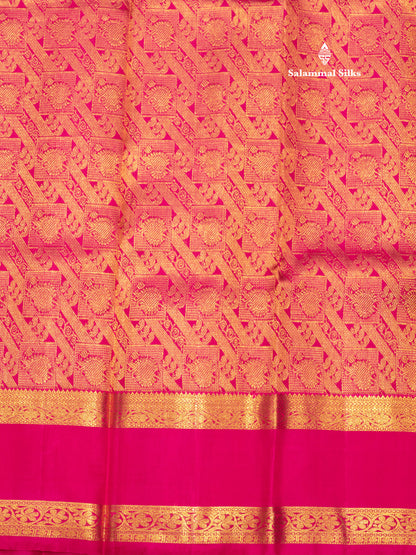 Kanjivaram Beautiful Dualtone Greenish Pink Checks Pure Silk Saree With Pink Gap Border