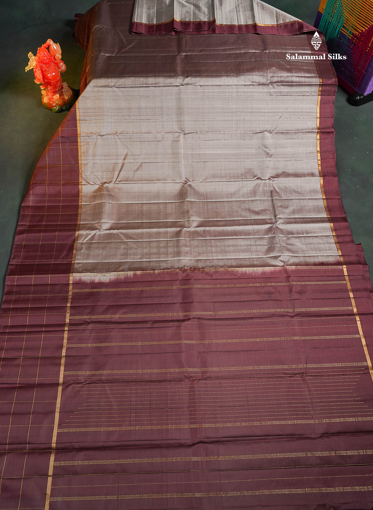 
Pure Kanjivaram Silk Saree - Light Chocolate Brown Colour Body With Contrast Dark Brown Border
