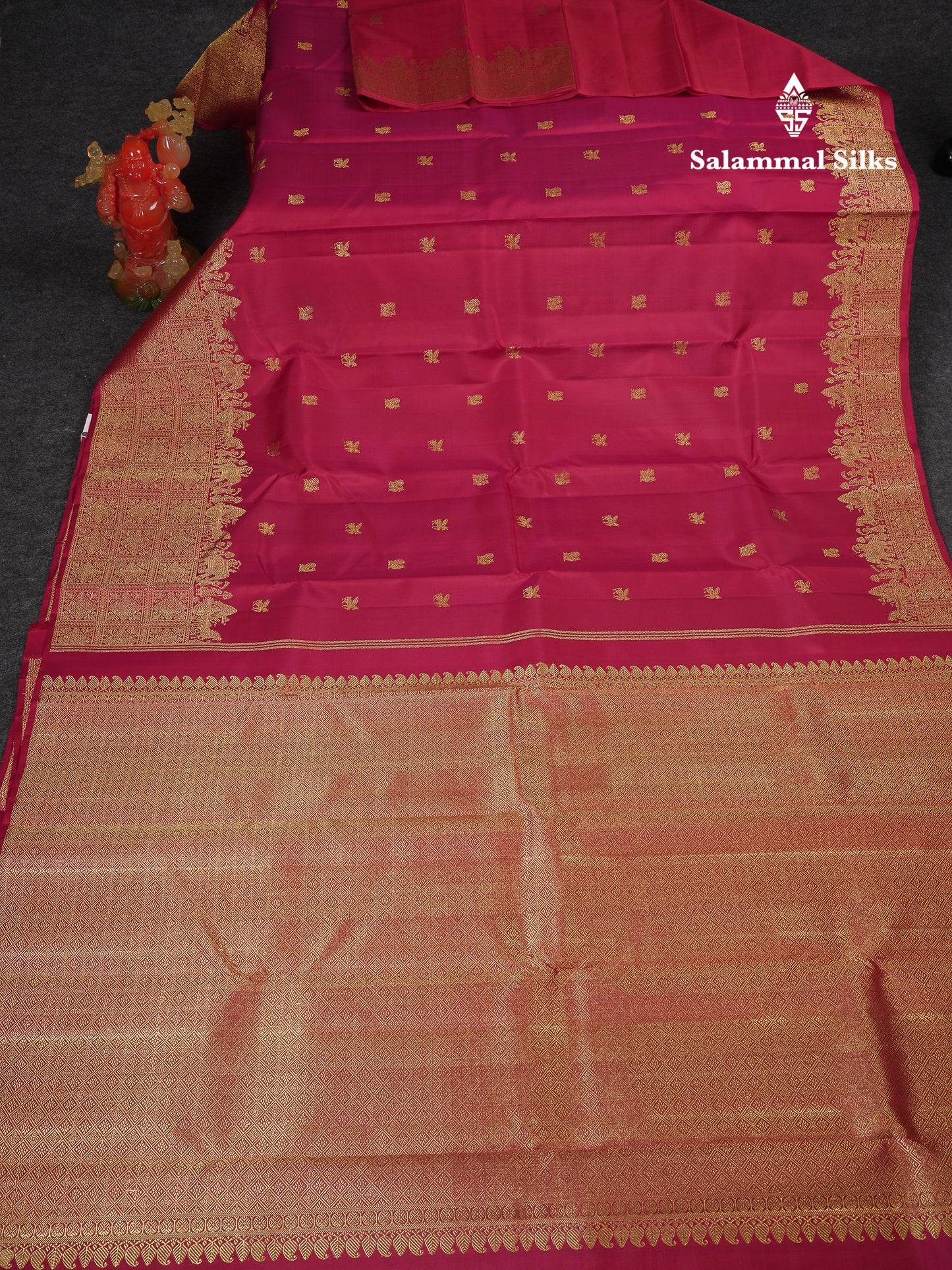 Beautiful Redish Magenta Pure Kanjivaram Silk Saree With Traditional Evening Morning Border