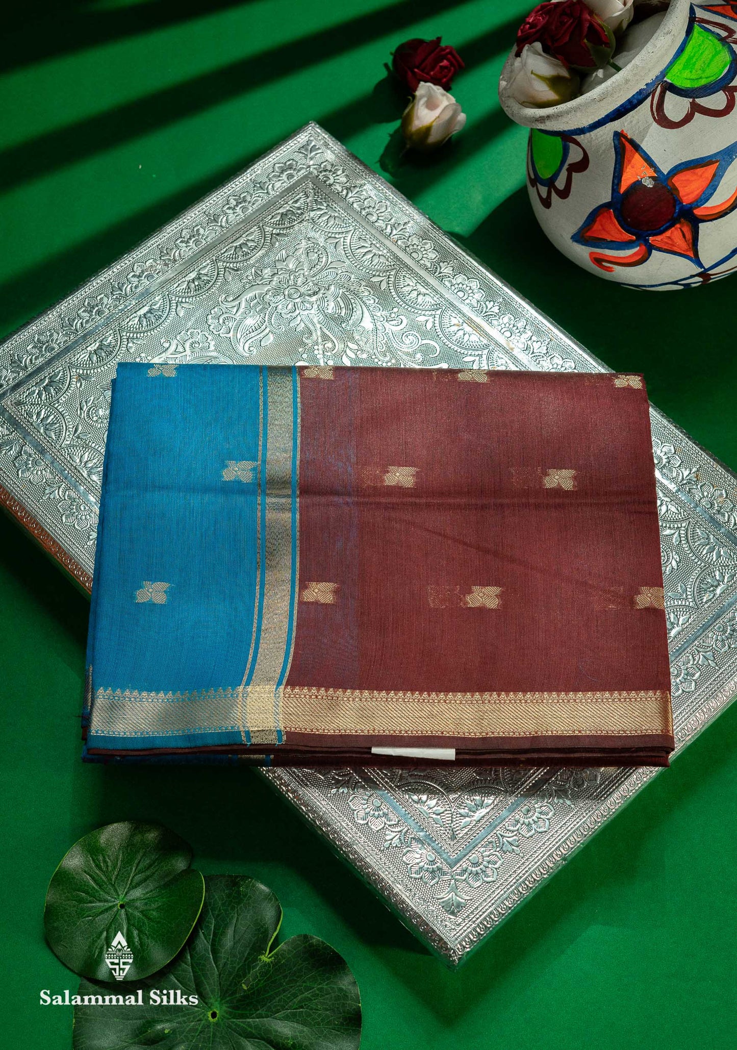 Beautiful Navy Blue Maheshwar Cotton Saree With Contrast Blue Blouse