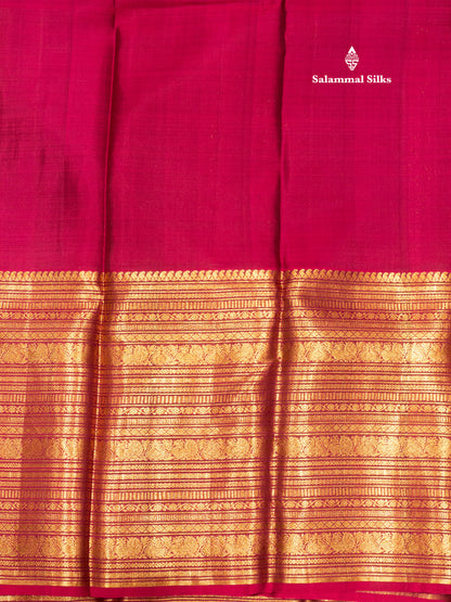 Kanjivaram Beautiful Green Pure Silk Saree With Arakku Colour Long Border