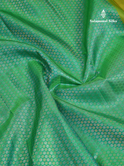 Beautiful Sapphire Green Bridal Pure Kanjivaram Silk Saree With Contrast Yellow Traditional Evening Morning Border