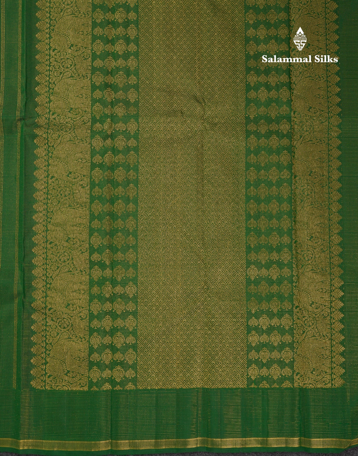 Beautiful Bottle Green Vaira Oosi Lines Pure Kanjivaram Silk Saree With Small Border