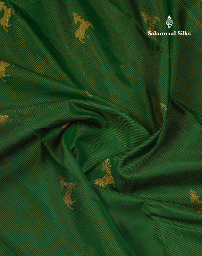 Beautiful Bottle Green Vaira Oosi Lines Pure Kanjivaram Silk Saree With Small Border