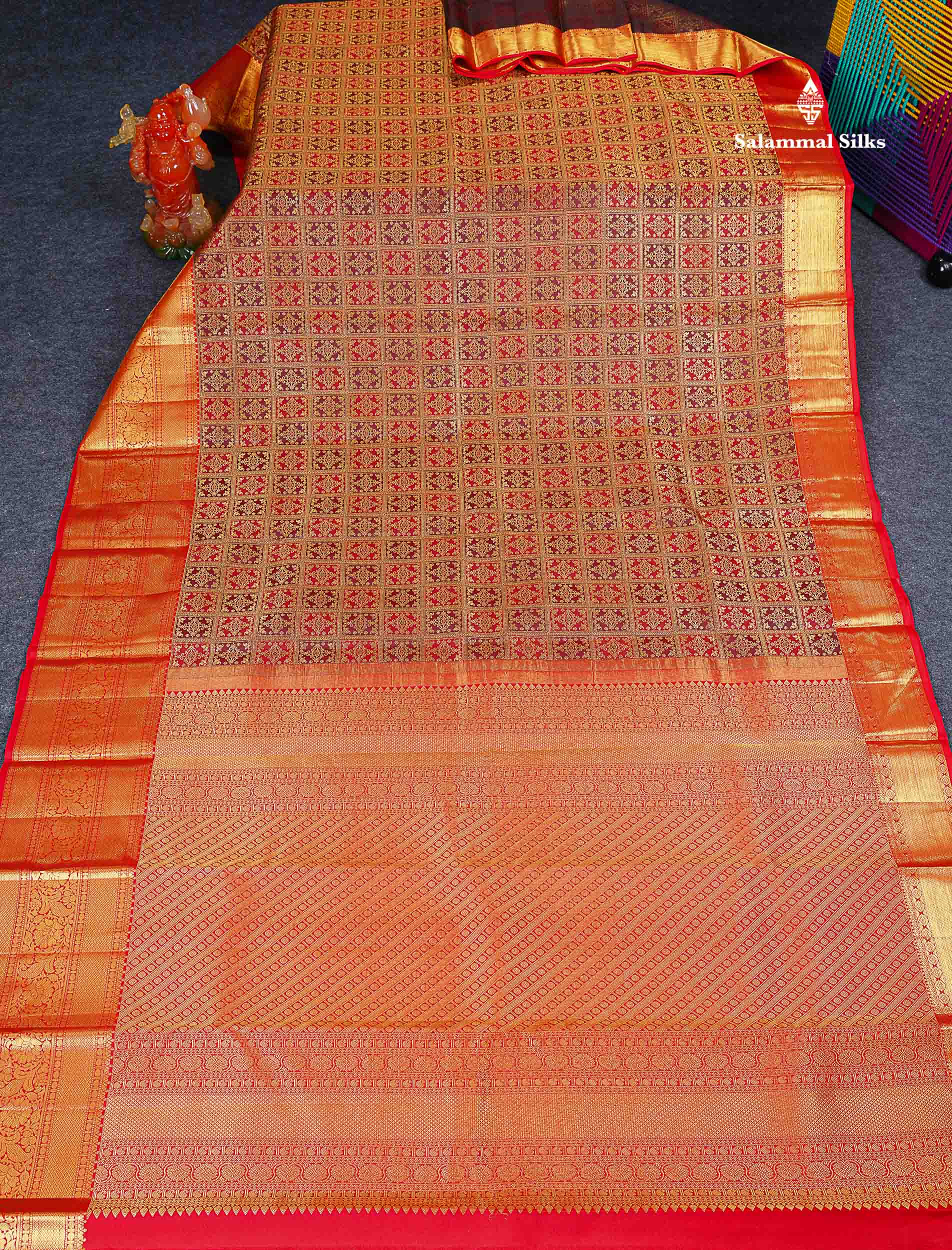 Bridal Pure Kanjivaram Silk Saree - Maroon Colour Body With Contrast Chilly Red Traditional Evening Morning Border