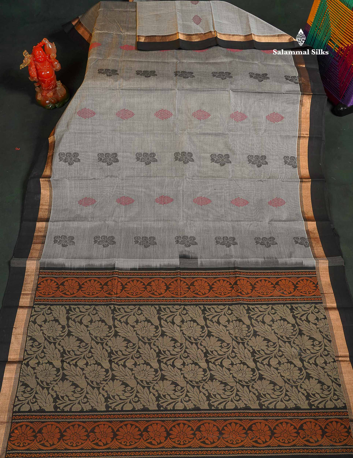 Handloom Pure Cotton Saree - Light Grey  Colour Body With Contrast Black Border