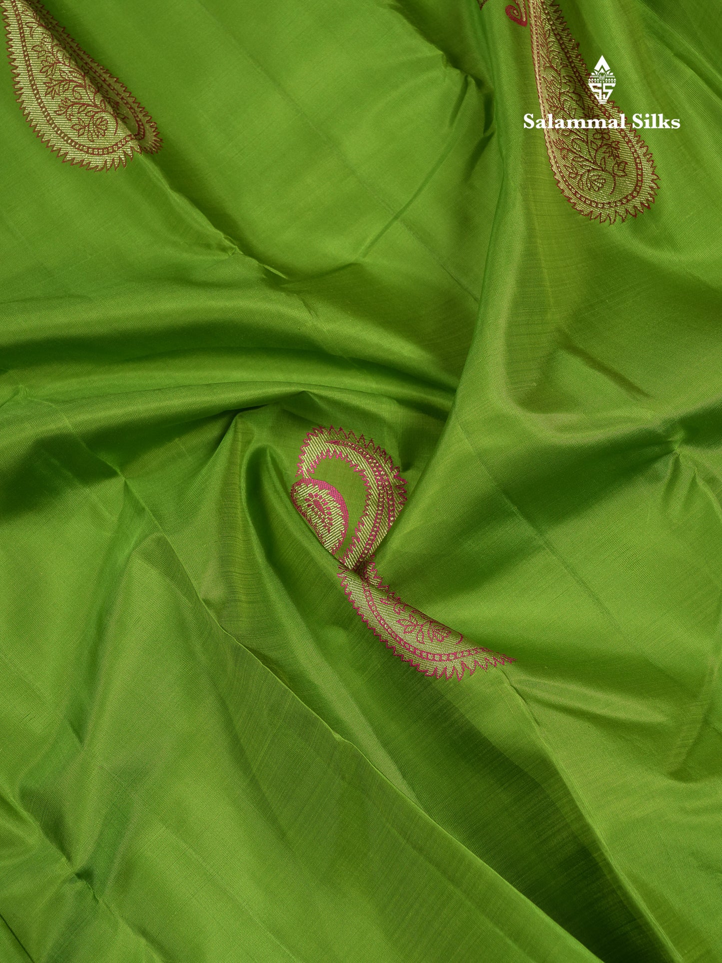 Beautiful Parrot Green Thread Work Butta Fancy Pure Kanjivaram Silk Saree With Contrast Pink Blouse