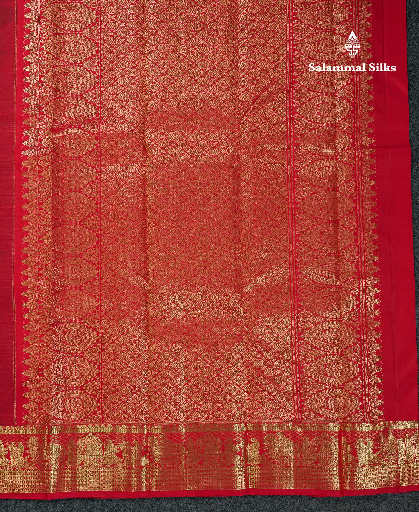 Beautiful Maroon Pure Kanjivaram Silk Saree With Contrast Chilly Red Traditional Pallaku Border