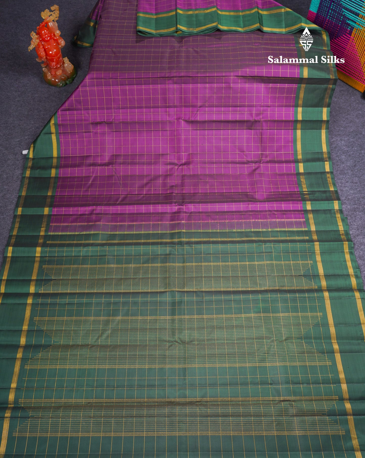 Beautiful Dark Purple Checks Kanjivaram Pure Silk Saree With Contrast Bottle Green Traditional Rettapet Border