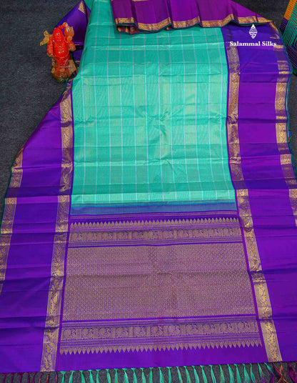 Korvai Pure Kanjivaram Silk Saree - Sapphire Green Colour Body With Contrast Dual Tone Purple Traditional Gap Border 