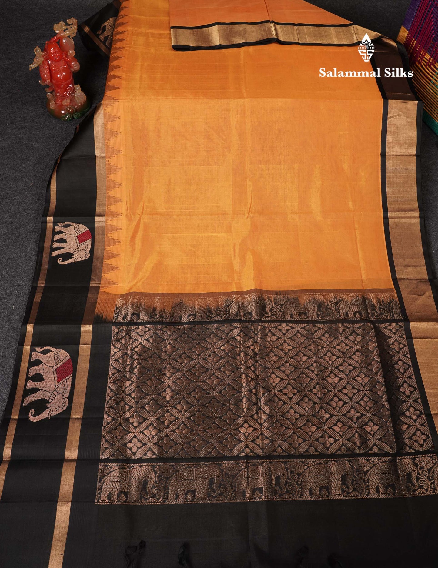 Beautiful Half White Plain Pure Silk Cotton Saree With Contrast Black Traditional Menakari Work & Temple Border