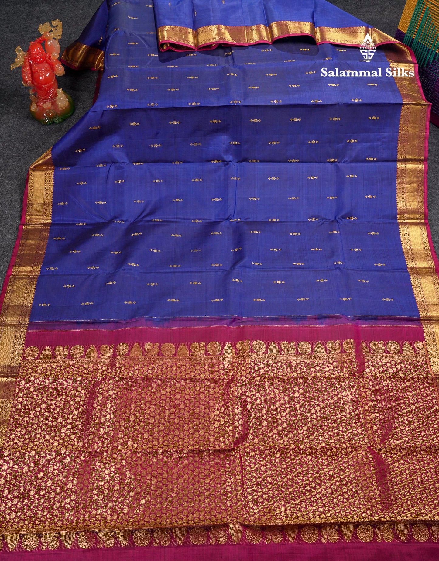 Beautiful Navy Blue Pure Kanjivaram Silk Saree With Contrast Magenta Traditional Medium Border
