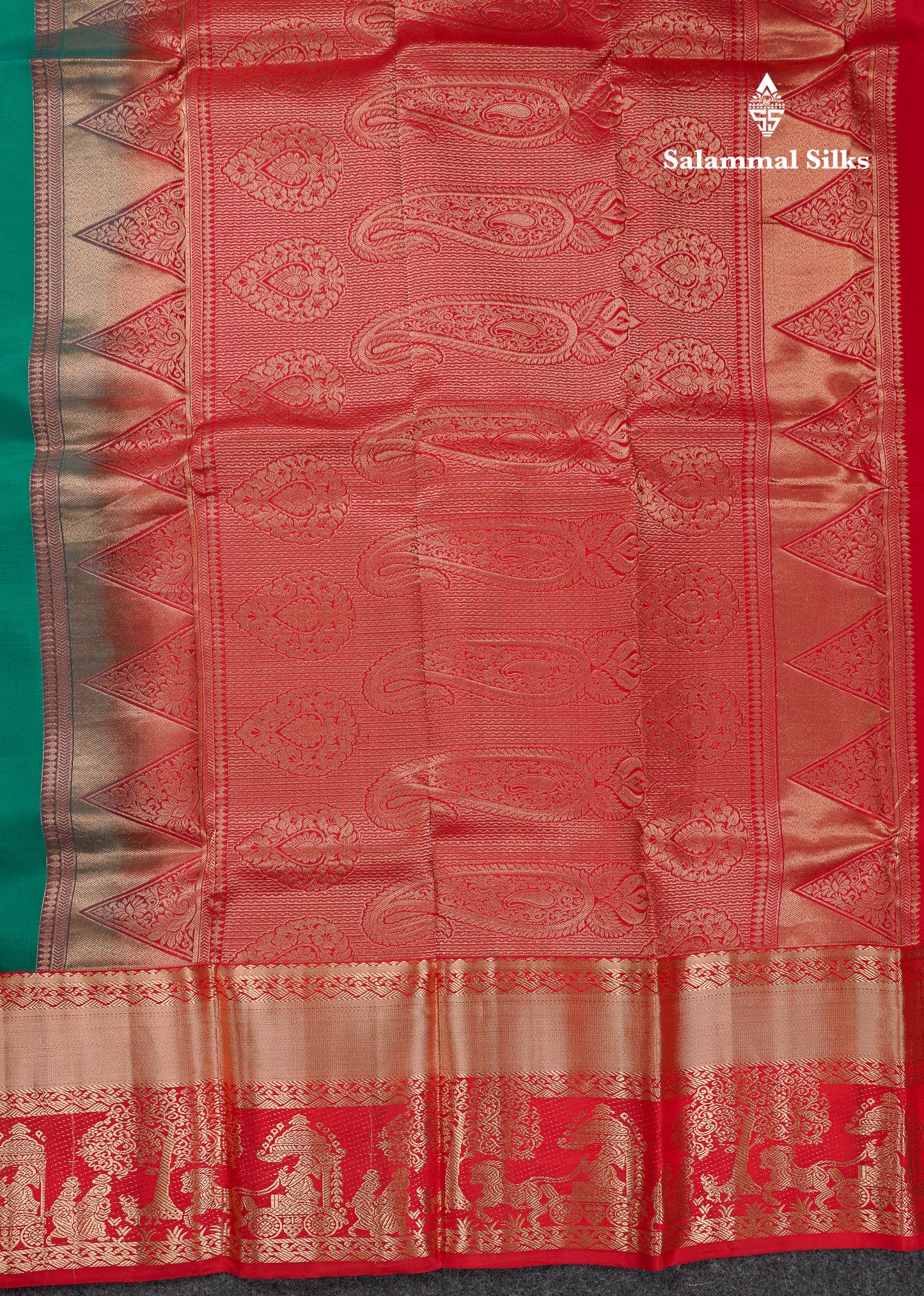 Beautiful Peacock Green Pure Kanjivaram Silk Saree With Contrast Chilly Red Traditional Pallaku Evening Morning Border