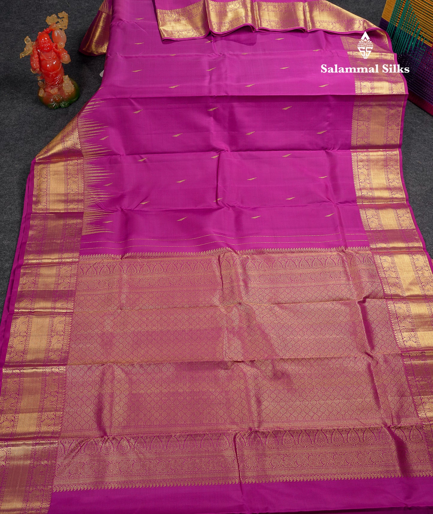 Beautiful Vadamalli Pure Kanjivaram Silk Saree With Traditional Border