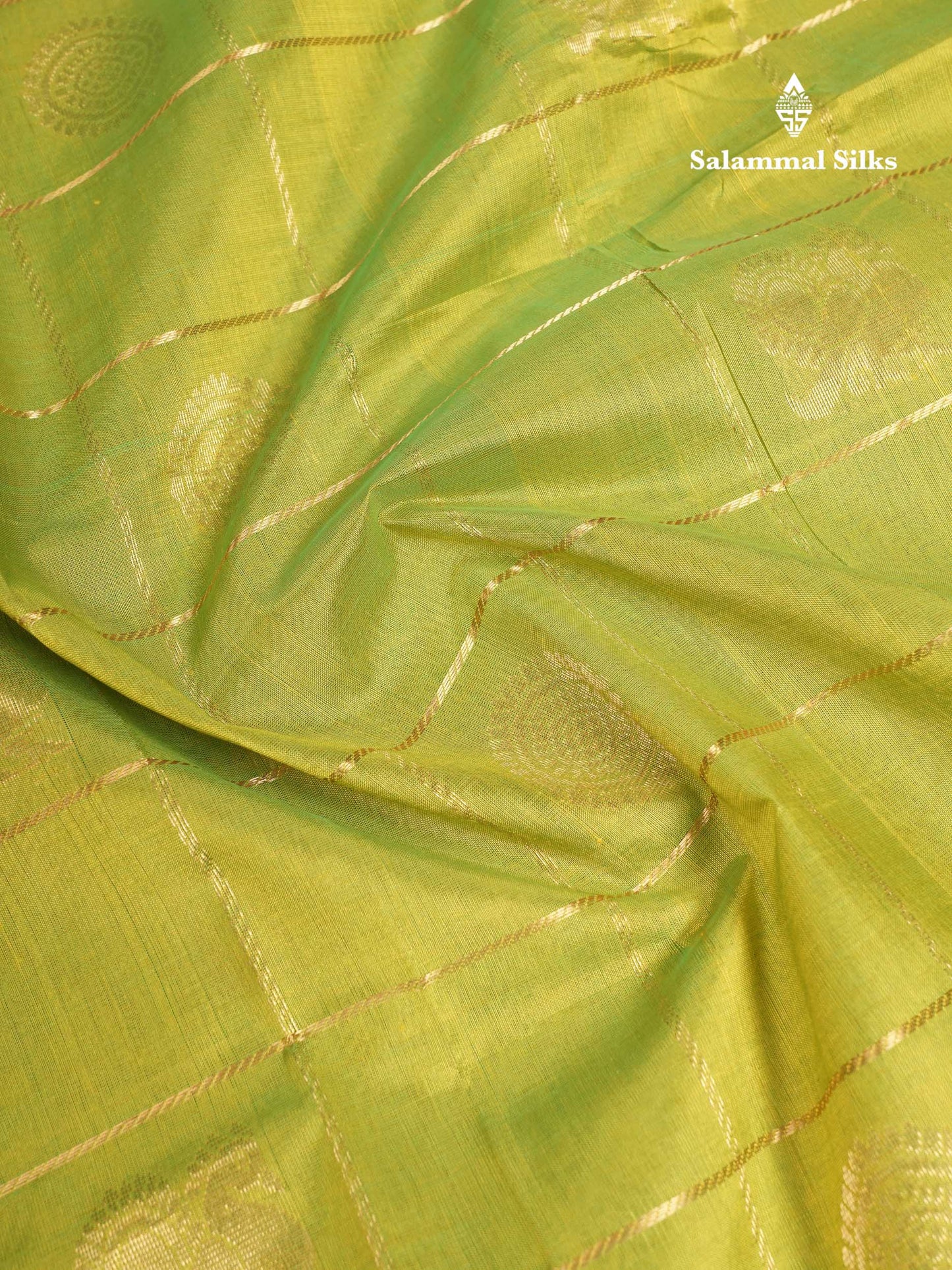 Beautiful Bottle Green Zari Checks Pure Silk Cotton Saree With Contrast Dual Tone Red Traditional Border