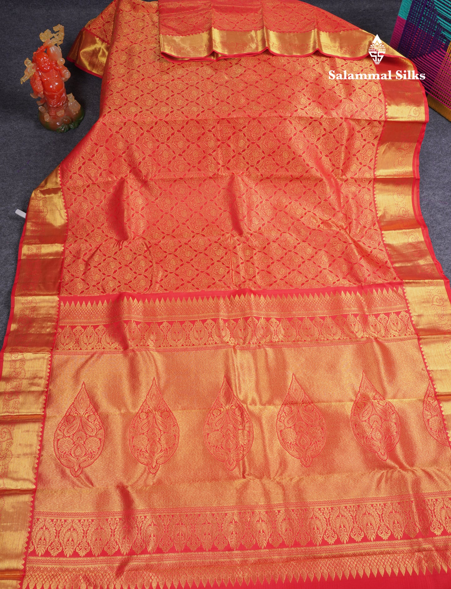 Beautiful Chilly Red Bridal Pure Kanjivaram Silk Saree With Traditional Border