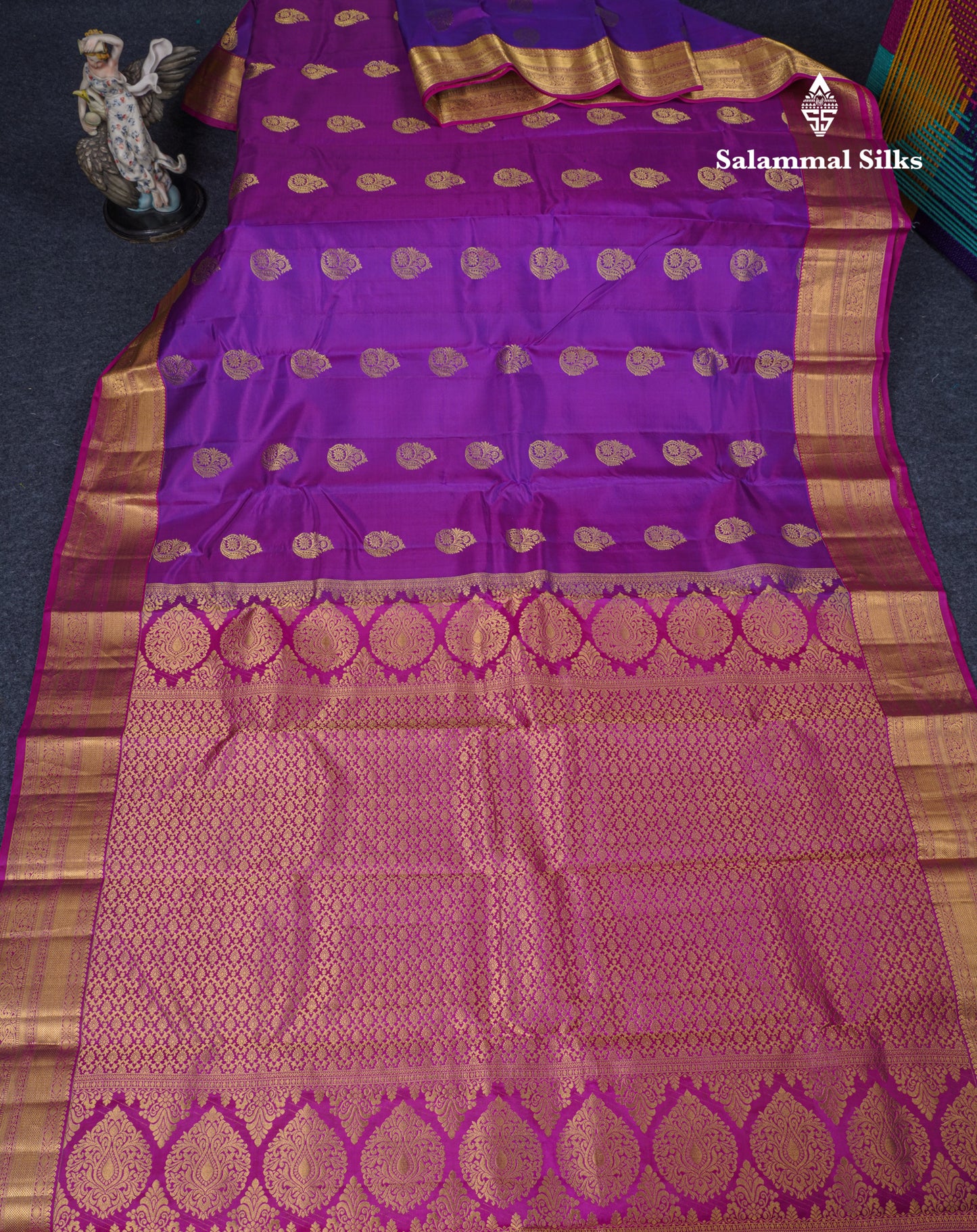 Dual Tone Purple Pure Kanjivaram Silk Saree With Contrast Magenta Pink Border