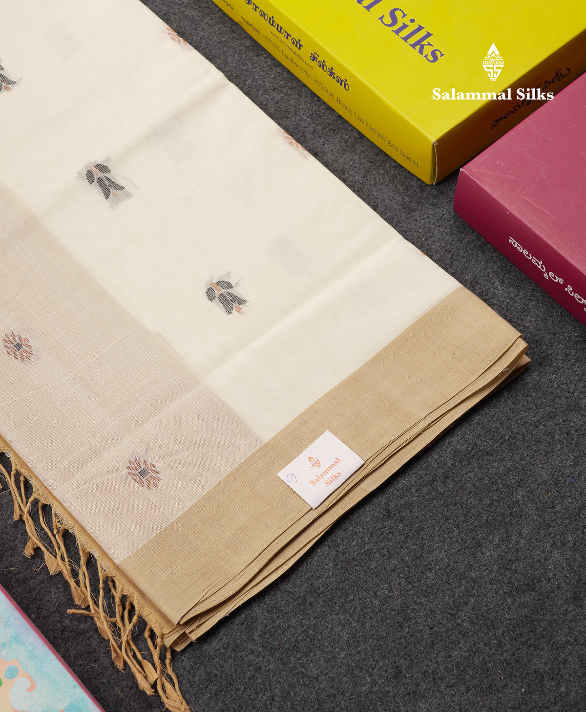 Beautiful White Thread Work Butta Handloom Pure Cotton Saree With Contrast Cream Sandal Blouse