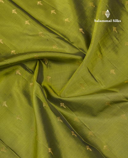 Beautiful Olive Green Pure Kanjivaram Silk Saree With Contrast Magenta Traditional Evening Morning Border