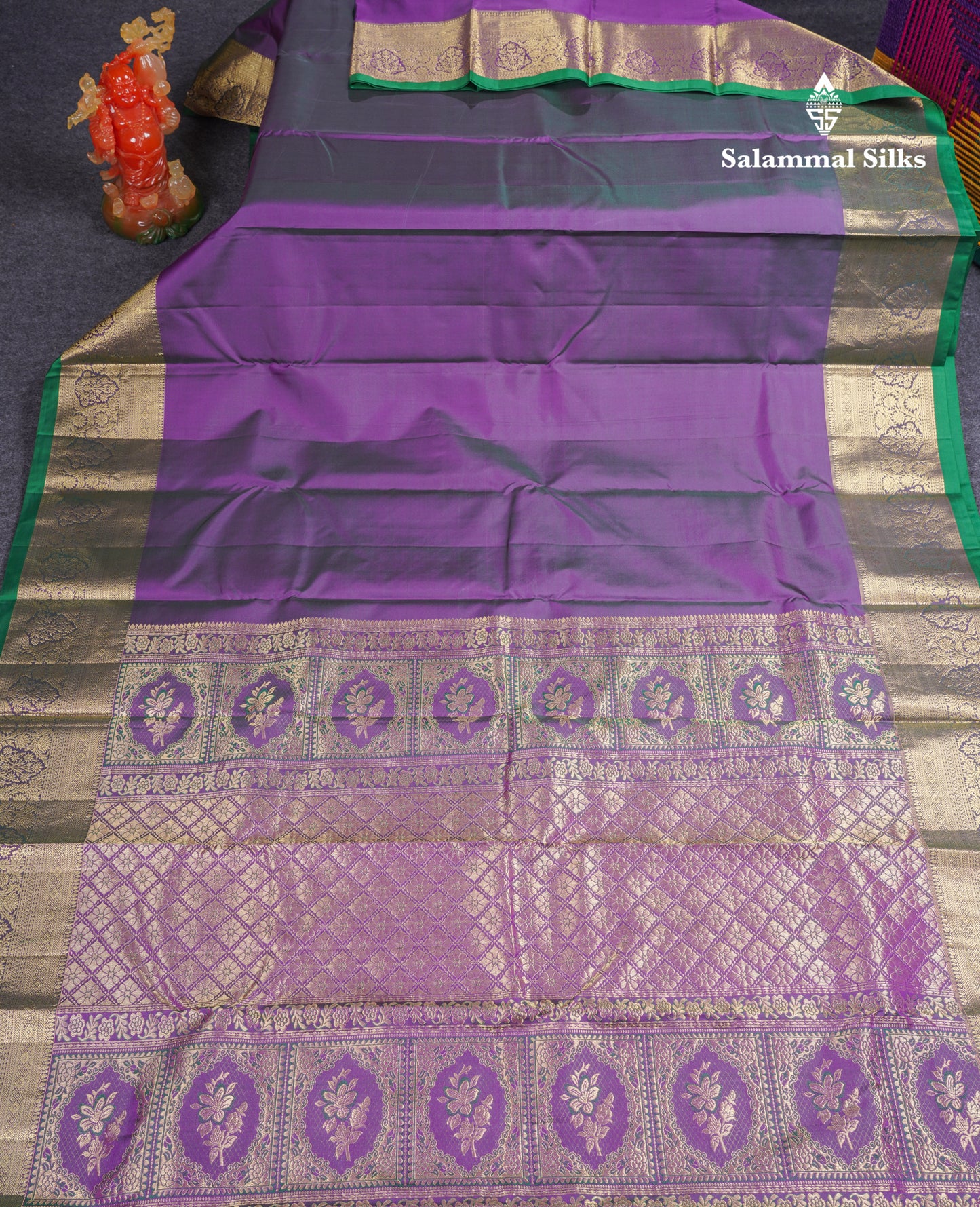 Beautiful Dual Tone Violet Plain Pure Kanjivaram Silk Saree With Traditional Border