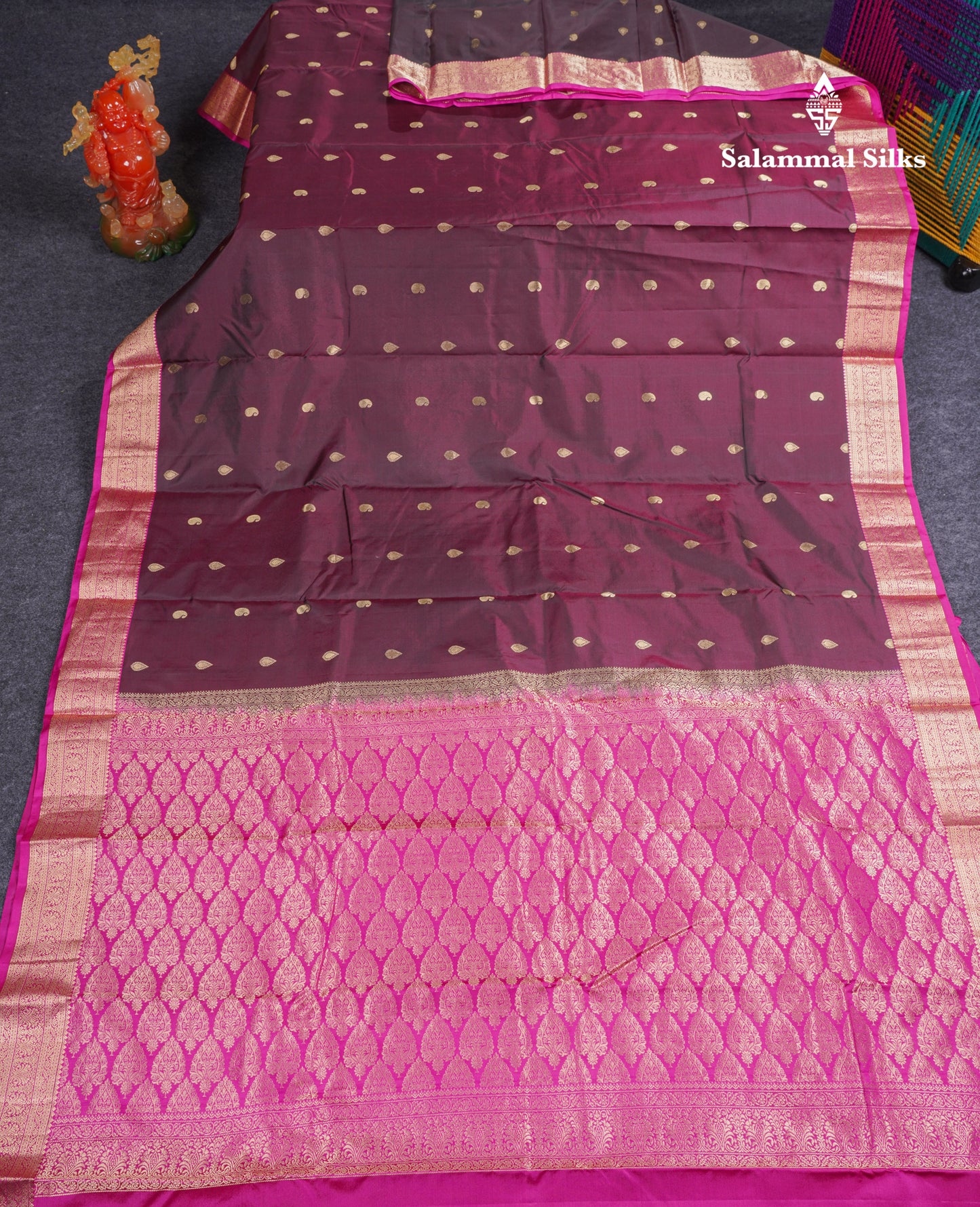 Beautiful Dual Tone Maroon Pure Kanjivaram Silk Saree With Contrast Pink Traditional Medium Border